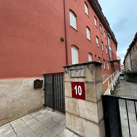 Acogedor Piso En Llanes Apartment Exterior photo